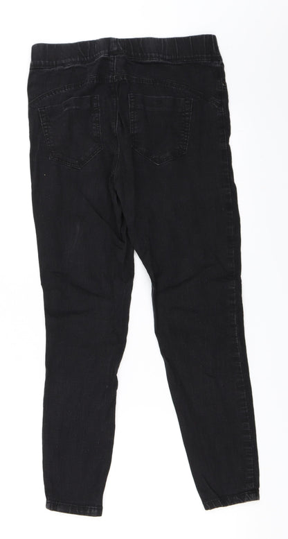 Back view of Primark women’s black jegging jeans, size UK 8, 25-inch leg
