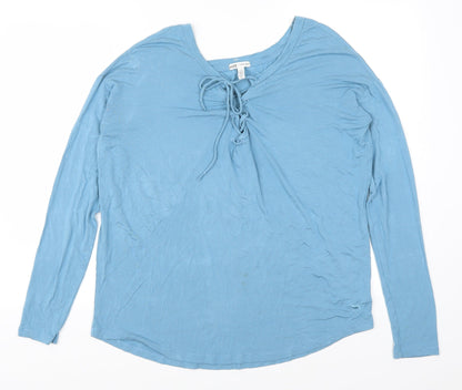 Additional front view of PINK women’s blue basic t-shirt, size S