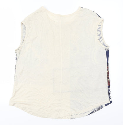Back view of Stradivarius women’s beige geometric basic t-shirt, size S