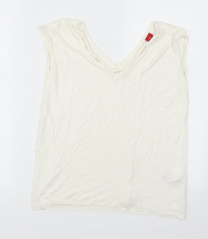 Additional front view of S. Oliver women’s white basic t-shirt, size UK 10