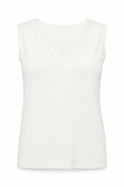 Front view of S. Oliver women’s white basic t-shirt, size UK 10