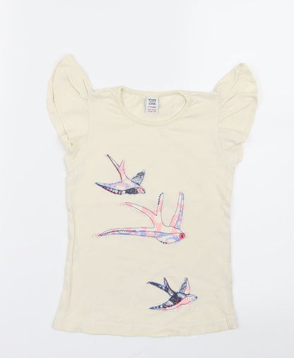 Additional front view of Store Twenty One girls’ ivory basic t-shirt, size 3-4, years