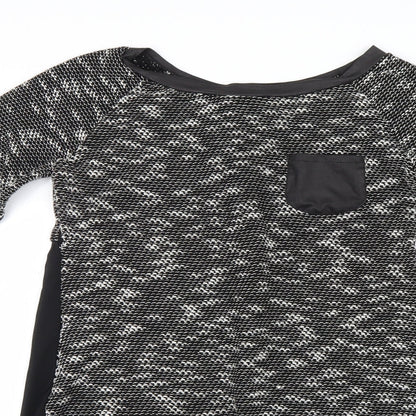 Close-up detail of Mirumi women’s black jumper, size S