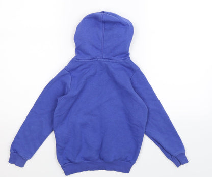 Back view of Umbro boys’ blue pullover hoodie, size S