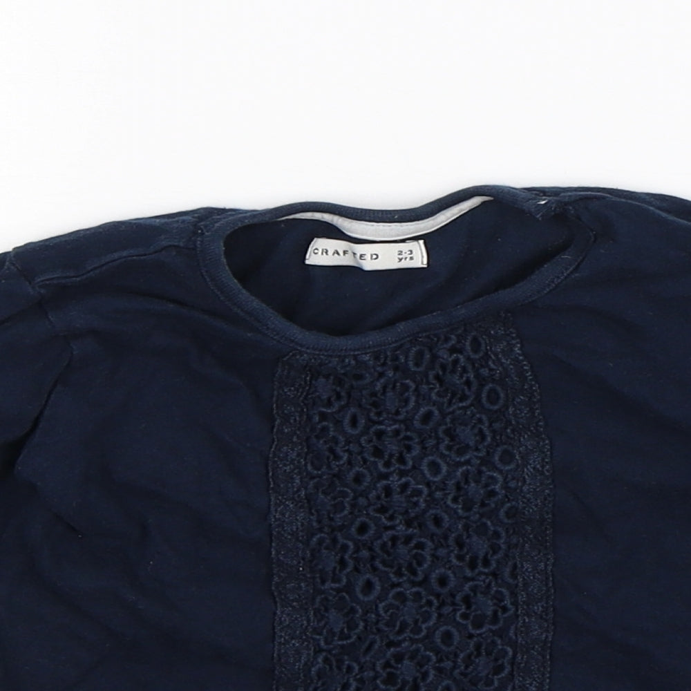 Crafted Girls Blue   Basic T-Shirt Size 2-3 Years