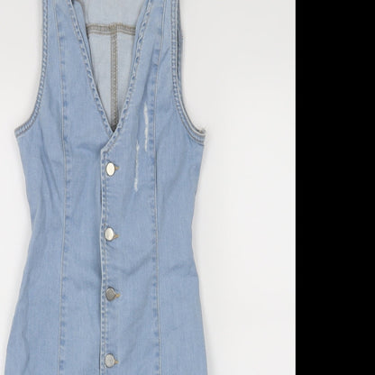 Close-up detail of Missguided women’s blue a-line, size UK 4