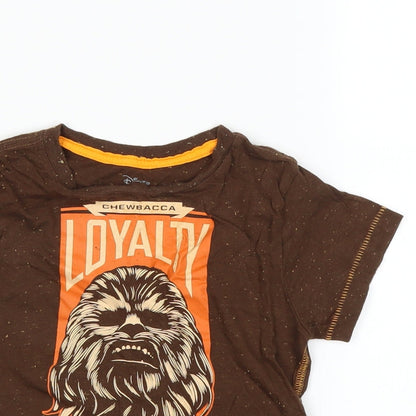 Close-up detail of Star Wars boys’ brown basic t-shirt, size XS
