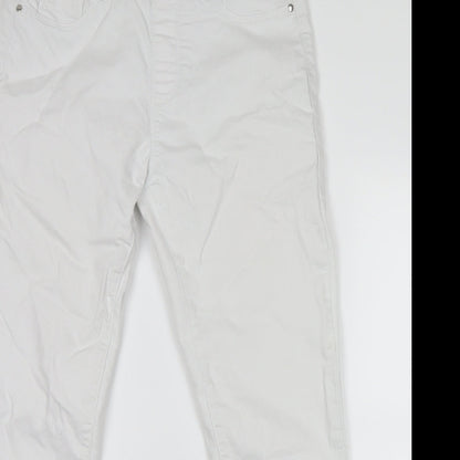 Close-up detail of Dorothy Perkins women’s white denim straight jeans, size UK 6