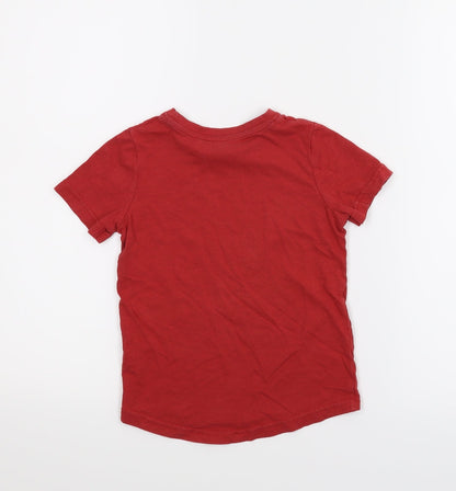 Back view of Tu boys’ red basic t-shirt, size 4, years