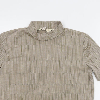Close-up detail of EWM women’s beige basic blouse, size UK 18