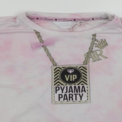 Close-up detail of River Island girls’ pink houndstooth basic t-shirt, size 7-8, years