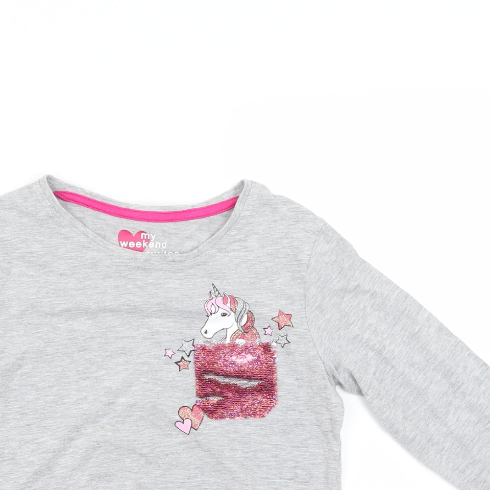 Preworn Girls Grey   Basic T-Shirt Size 8 Years