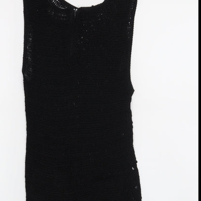Brand and care label for Isabella women’s black basic tank, size M
