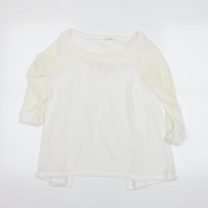 Front view of River Island women’s white basic t-shirt, size UK 6