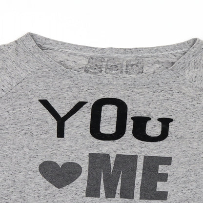 Close-up detail of Preworn women’s grey basic t-shirt, size UK 8
