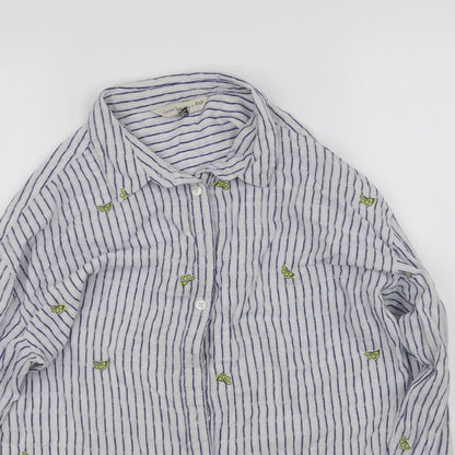 Close-up detail of F&F women’s white striped basic button-up, size UK 10