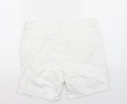 Back view of Preworn women’s white bermuda shorts, size UK 32