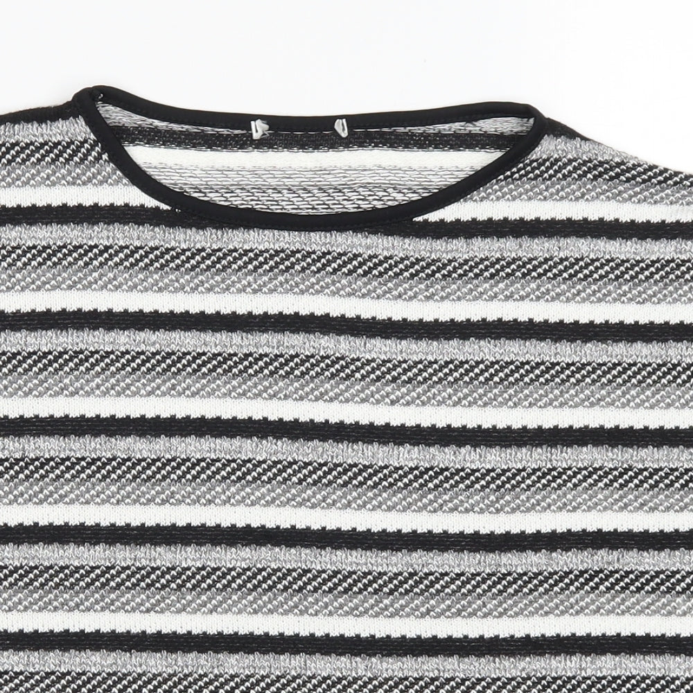 Preworn Womens Grey Striped  Basic T-Shirt Size M