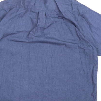 Brand and care label for Easy men’s blue button-up, size L