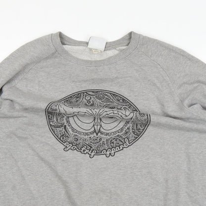 Close-up detail of etm women’s grey jumper, size M