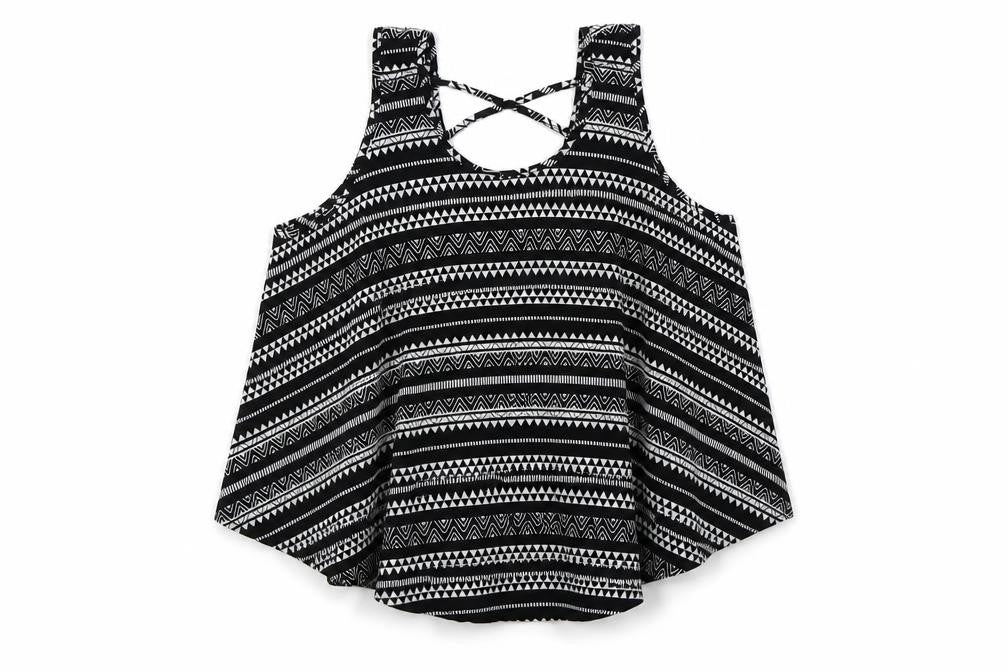 Young Dimension Girls Black Geometric Satin Basic T-Shirt Size 12-13 Years