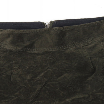 Close-up detail of ken women’s green flare skirt, size UK 8