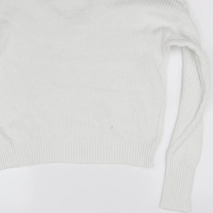 Brand and care label for Forever 21 women’s white jumper, size S