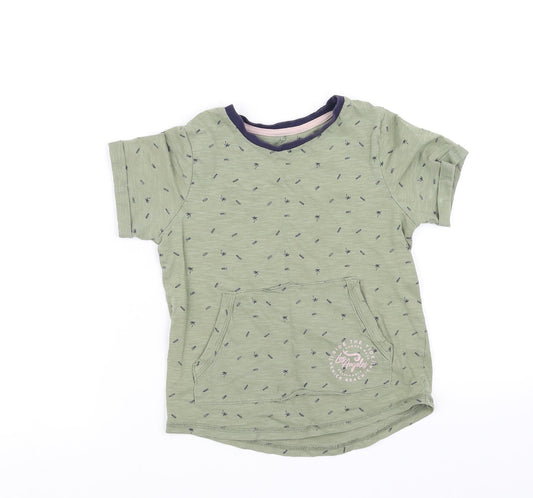 pre worn Boys Green   Basic T-Shirt Size 5-6 Years