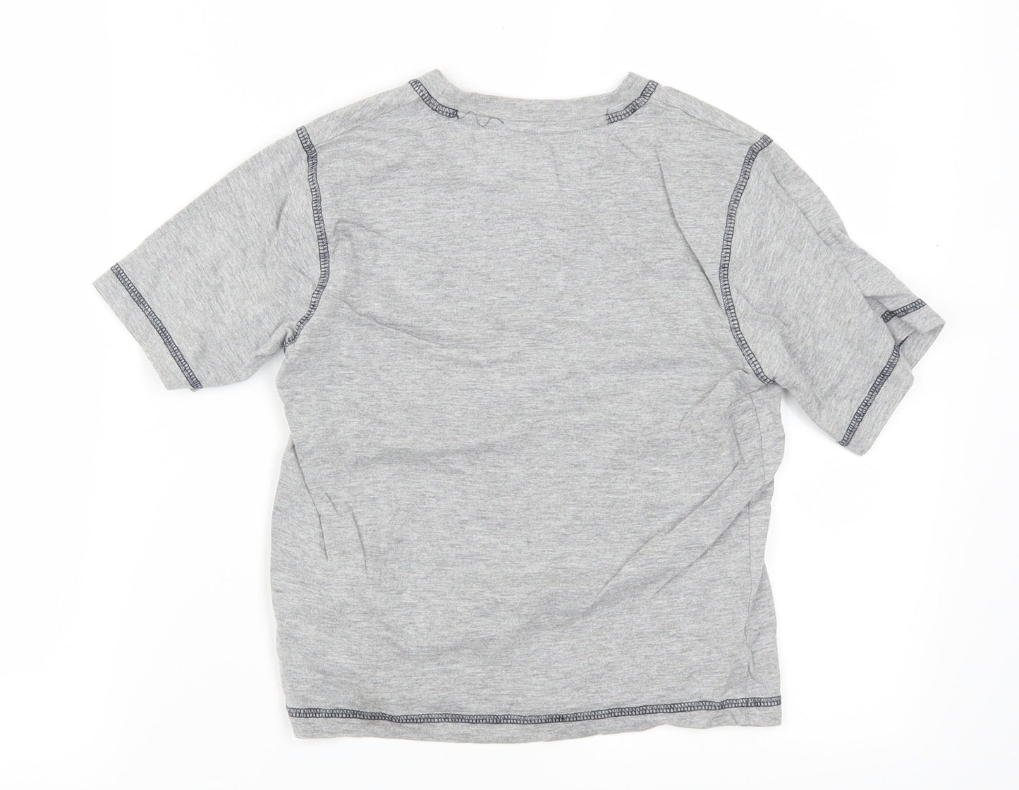 Primark Boys Grey   Basic T-Shirt Size 7-8 Years  - Pattern on Pocket