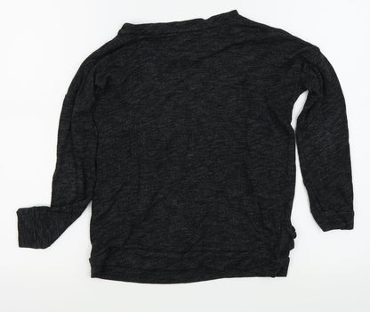 Back view of outfit kids girls’ black basic t-shirt, size 9, years