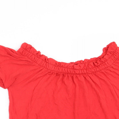 Close-up detail of Primark women’s red basic blouse, size UK 6