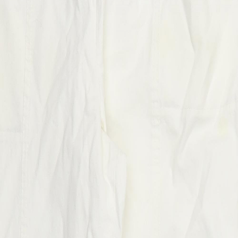 Preworn Womens White   Trousers  Size 32 in L28 in