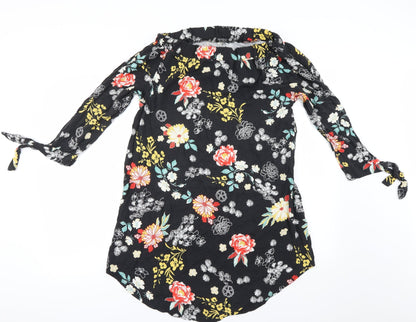 Additional front view of Piano C women’s black floral basic blouse, size L