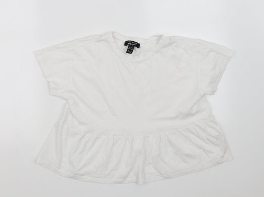 pre worn Girls White   Pullover Jumper Size 12-13 Years
