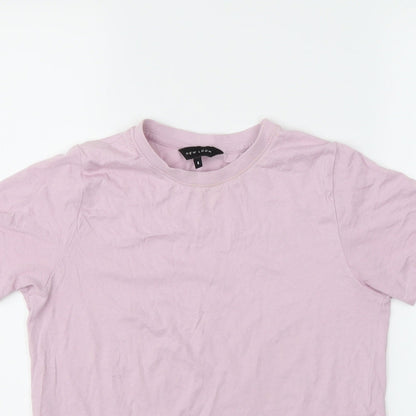 Close-up detail of New Look women’s pink basic t-shirt, size UK 6