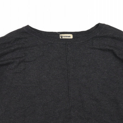 Close-up detail of tezense women’s grey jumper, size L