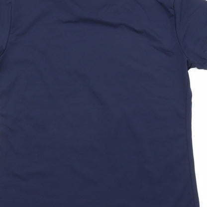Brand and care label for Domyos women’s blue basic t-shirt