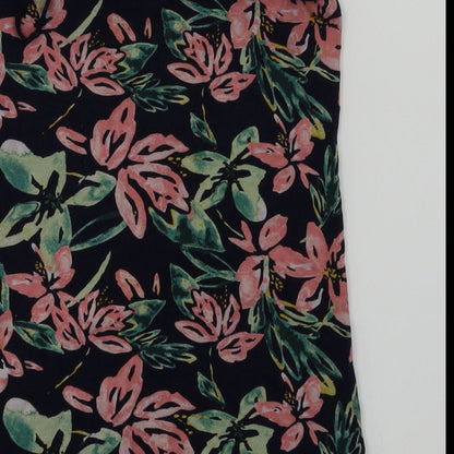 Brand and care label for Dunnes women’s blue floral basic t-shirt, size S