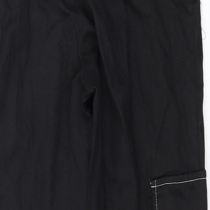 Brand and care label for PRETTYLITTLETHING women’s black trousers, size UK 6, 28-inch leg