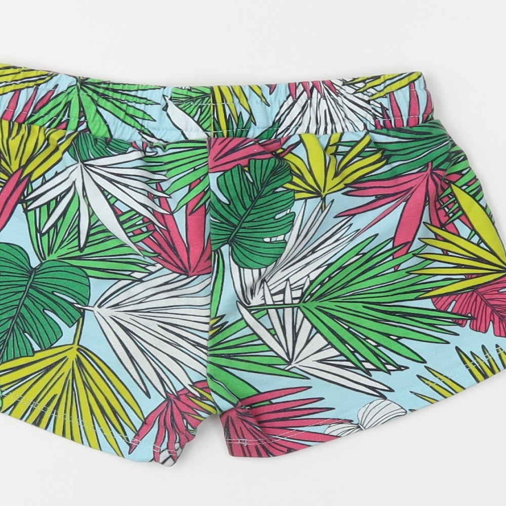 I love girls wear Girls Green Floral  Sweat Shorts Size 7 Years