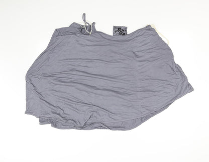 Back view of hoch women’s grey basic blouse, size XS