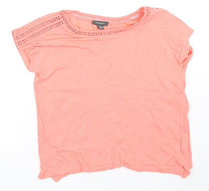 Front view of Primark women’s pink basic t-shirt, size M