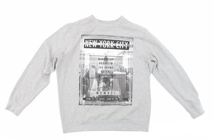 Additional front view of New Look Men men’s grey jumper, size L