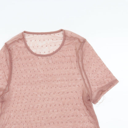 Close-up detail of New Look women’s pink basic t-shirt, size UK 12