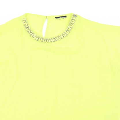 Close-up detail of Preworn women’s green basic blouse, size M