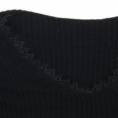 Close-up detail of Boohoo women’s black jumper, size S