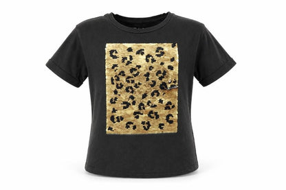 Front view of TU boys’ green basic t-shirt, size 6, years