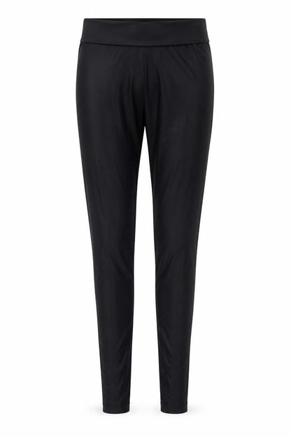 Front view of New Look women’s black jegging trousers, size UK 8, 26-inch leg