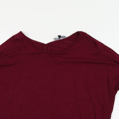 Close-up detail of Warehouse women’s purple basic t-shirt, size UK 8