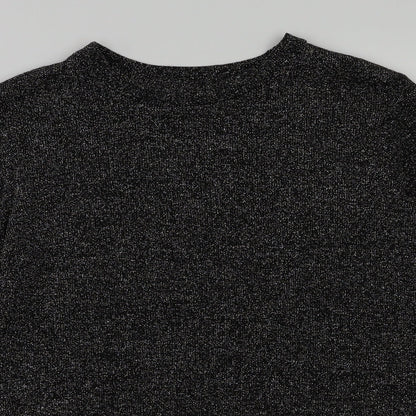 Close-up detail of H&M women’s grey basic t-shirt, size XS
